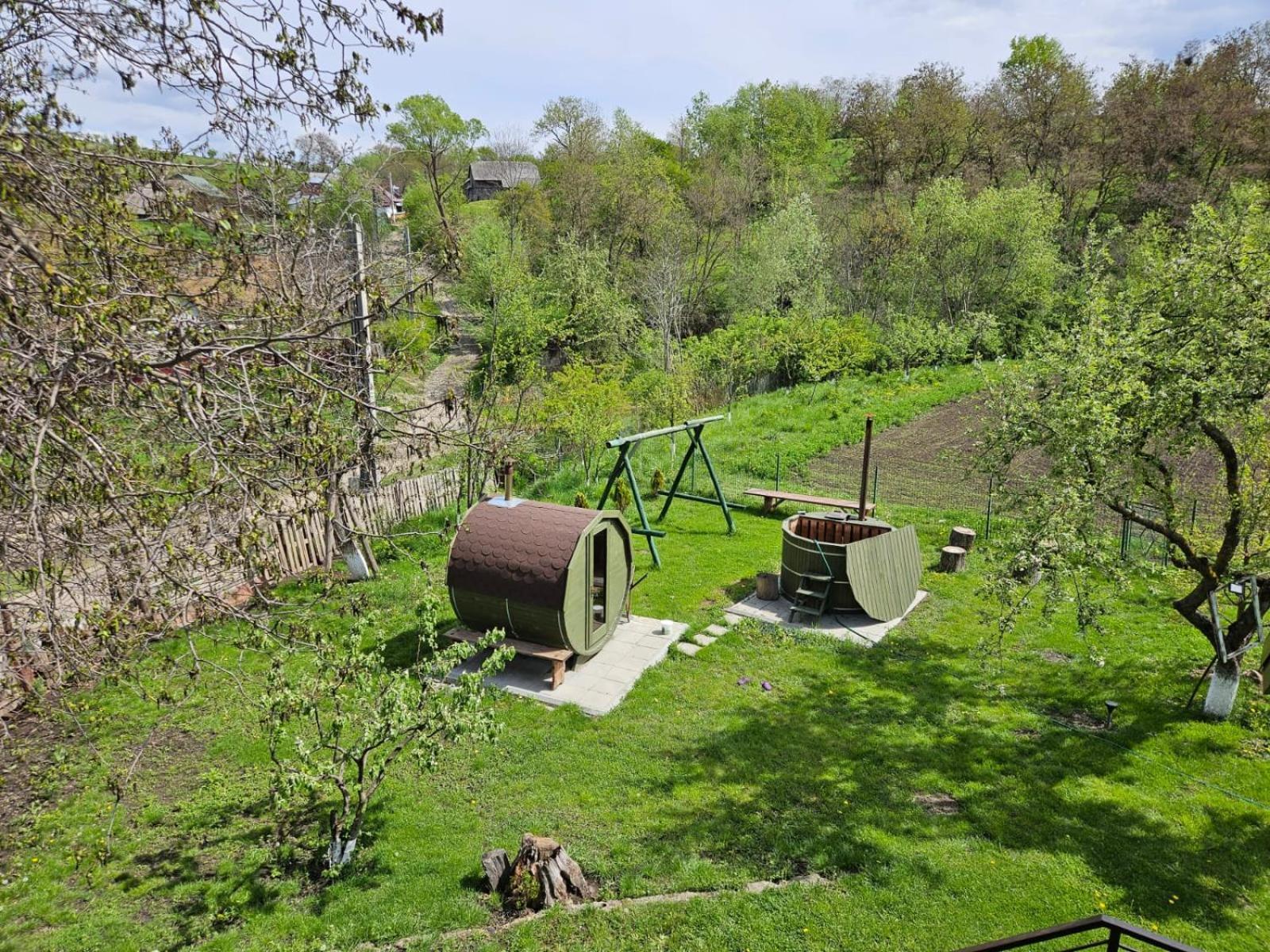 Villa Casa Bunicilor à Ciprian Porumbescu Extérieur photo