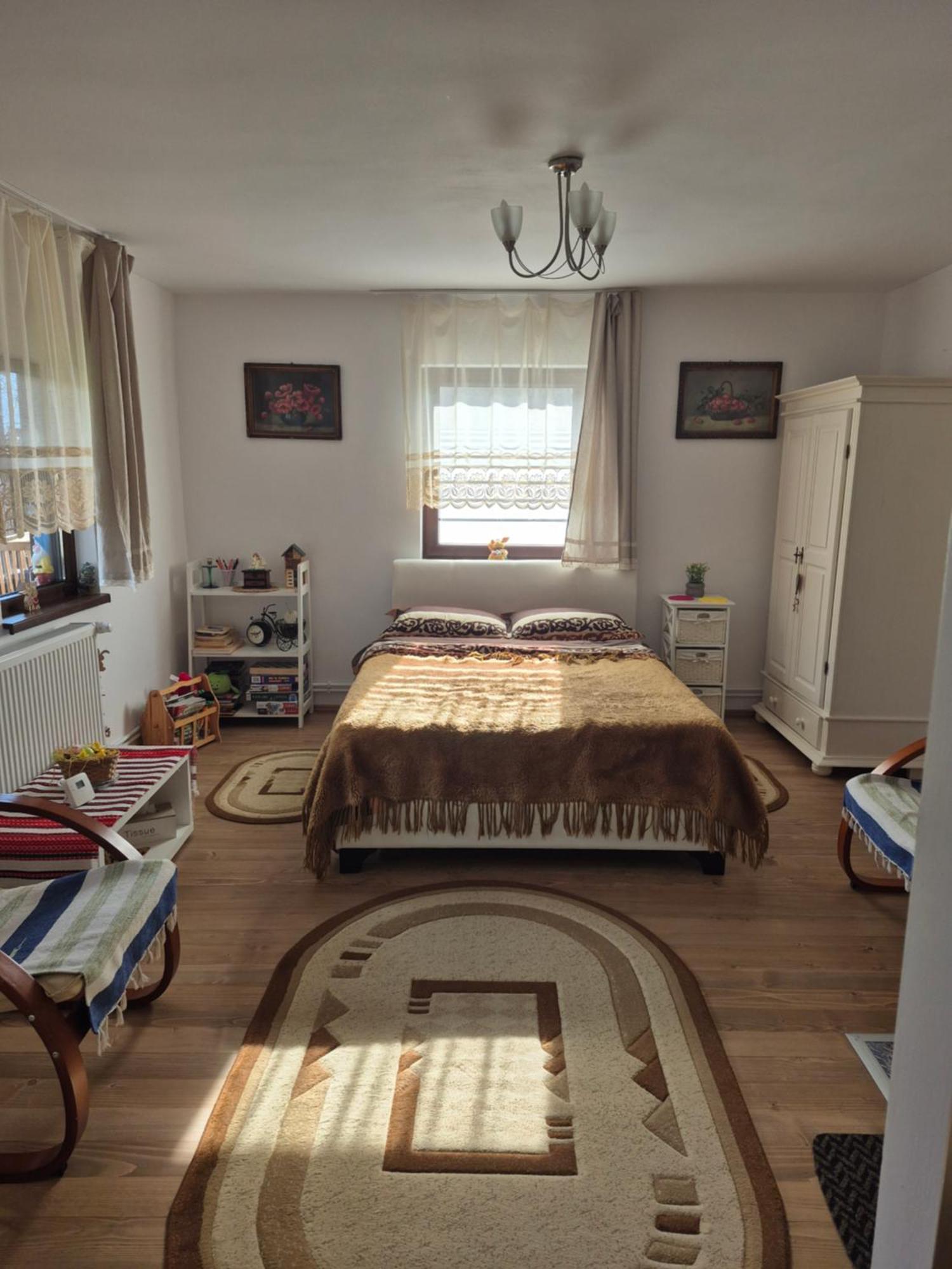 Villa Casa Bunicilor à Ciprian Porumbescu Extérieur photo